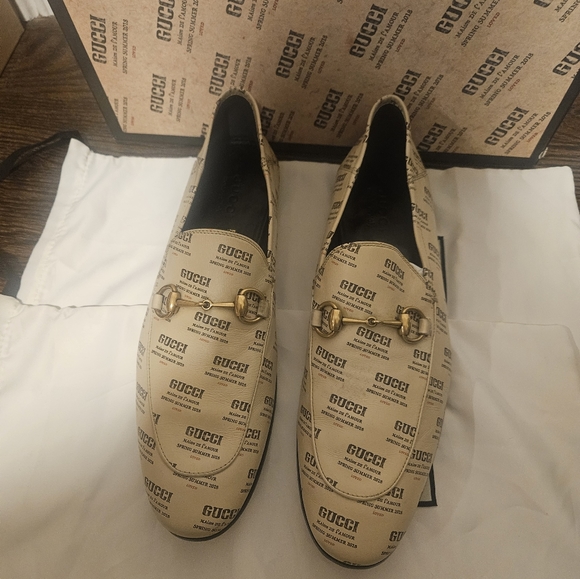 GUCCI Stamp Leather Horsebit LOAFERS Beige Gucci Size 10 - Picture 3 of 9